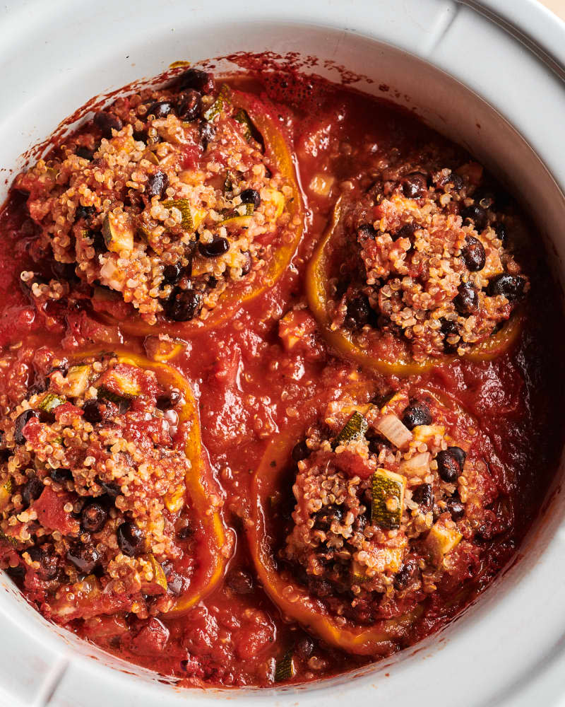 Slow Cooker Stuffed Bell Peppers in Marinara Sauce