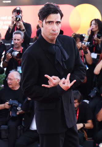 <p>Ernesto Ruscio/Getty</p> Jason Schwartzman