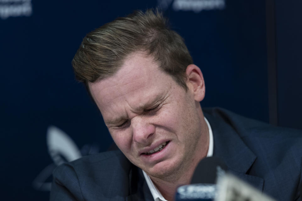 Smith cries after apologising for his ball-tampering antics