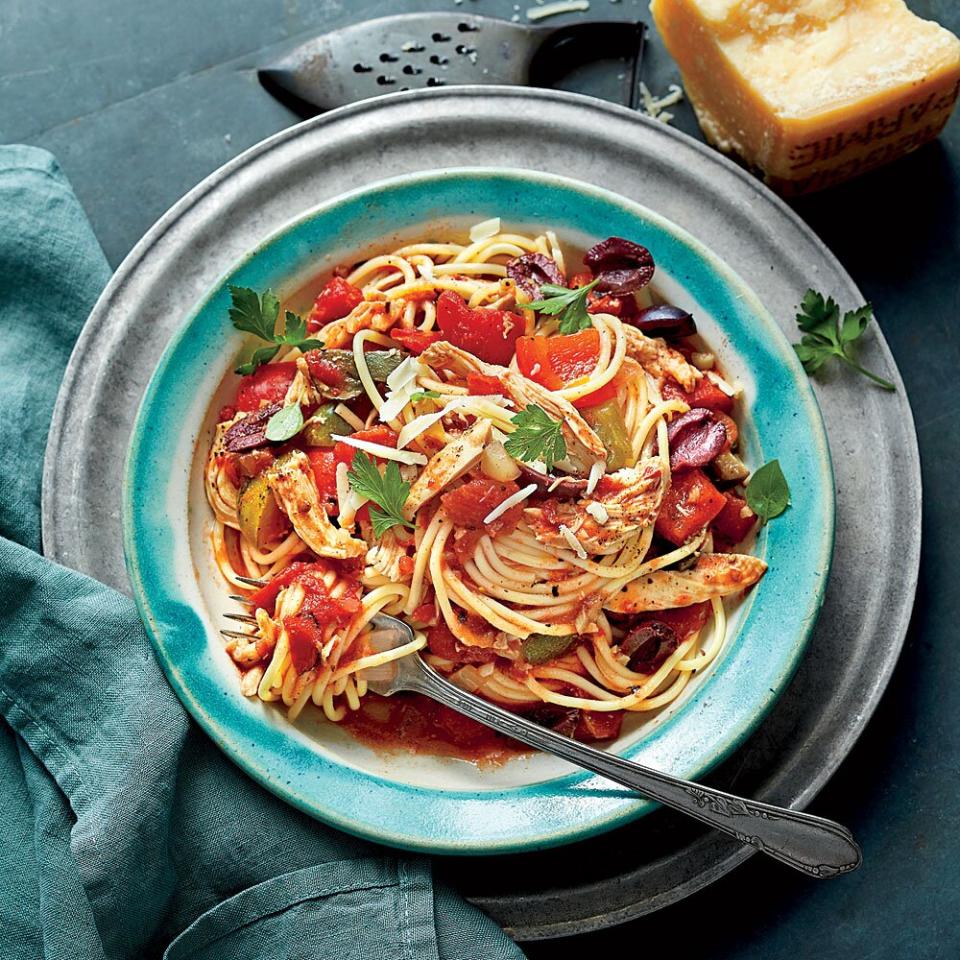 Slow-Cooker Chicken Cacciatore with Spaghetti