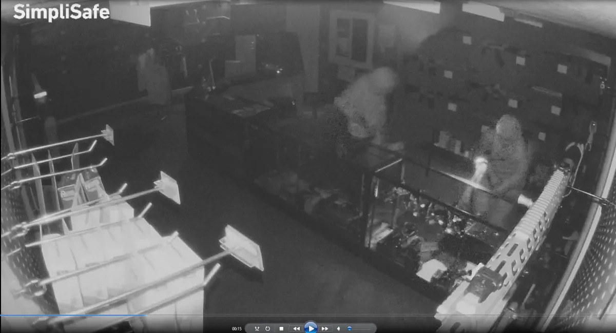 28 handguns stolen in 2 minutes from Pocono gun shop