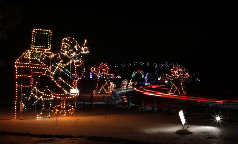 14) New Haven, Connecticut: Fantasy of Lights