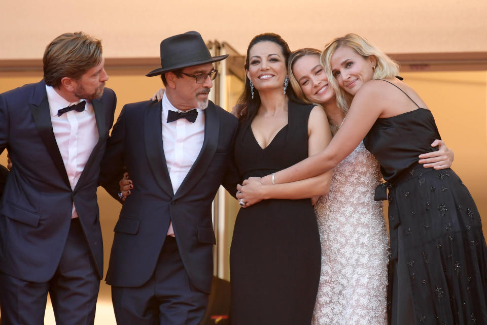 Ruben Östlund, Atiq Rahimi, Maryam Touzani, Brie Larson et Julia Ducournau avant de remettre les différents prix de l’édition 2023 du Festival de Cannes. 