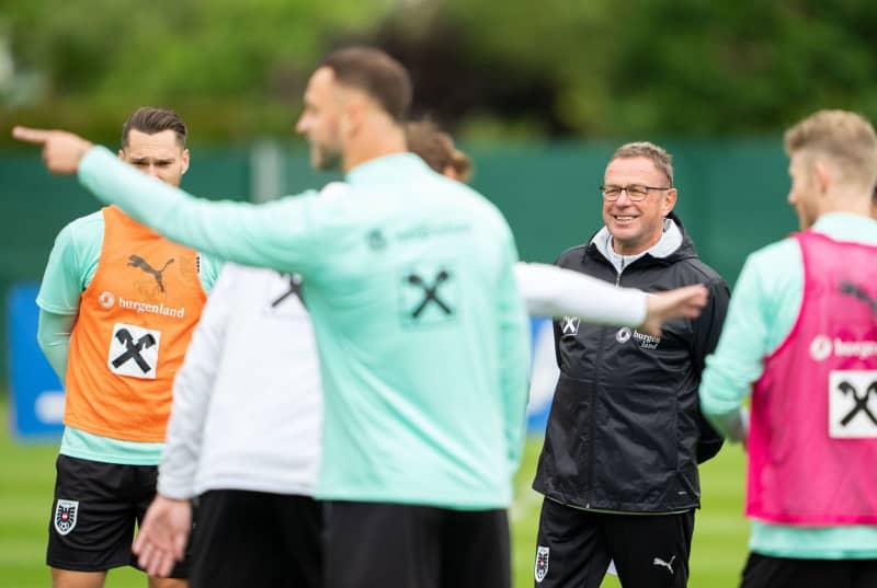 Austria coach Ralf Rangnick leads a training session, as part of preparation for the European Championship (EURO 2024). Georg Hochmuth/APA/dpa