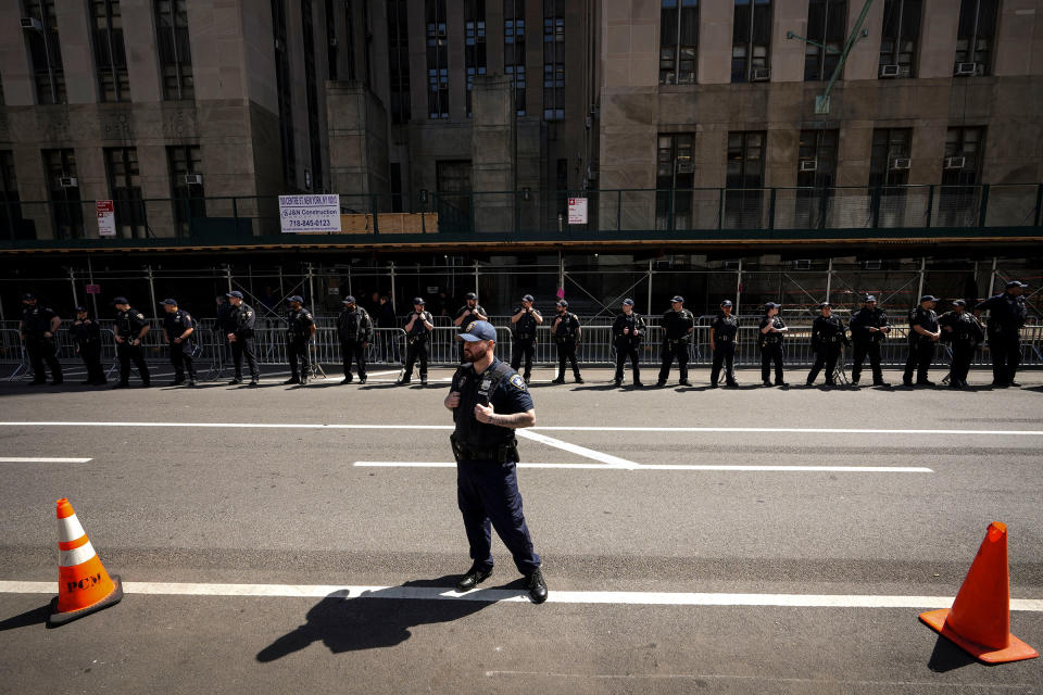 Court police line the outside of Manhattan Criminal Courthouse during an arraignment hearing for former President Donald Trump on April 4, 2023.<span class="copyright">Drew Angerer—Getty Images</span>