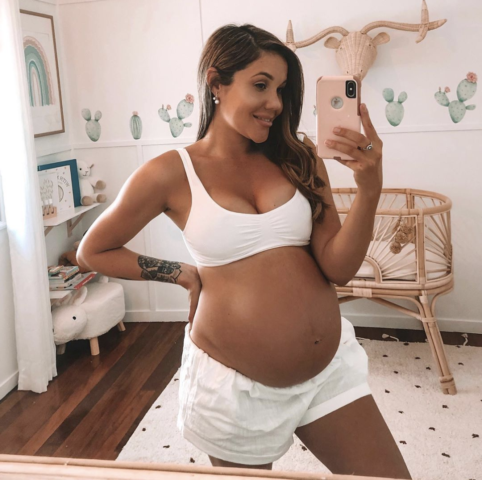 Former Married at First Sight star Davina pictured pregnant