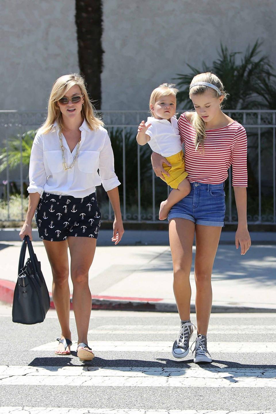 reese witherspoon and ava philippe