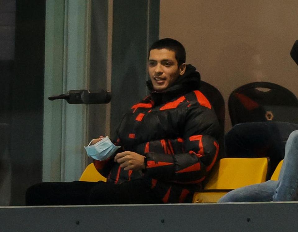 Raúl Jiménez watches from the stand.