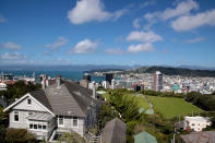 <p>Die Top 15 werden vom Lieblingsreiseziel deutscher Abiturienten eröffnet! Neuseeland bietet nicht nur atemberaubende Landschaften sondern mit Wellington eine der lebenswertesten Städte der Welt. </p>