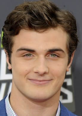 Austin Abrams and Beau Mirchoff Join Indie Drama ‘Grass Stains’