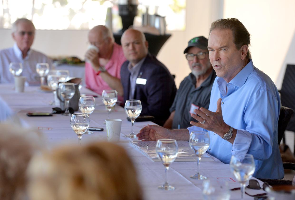 U.S. Rep. Vern Buchanan hosted local leaders Friday morning for a red tide forum at the Beach House Waterfront Restaurant on Bradenton Beach. The discussion included red tide's effects on humans and marine life, tourism, and mitigation efforts. 