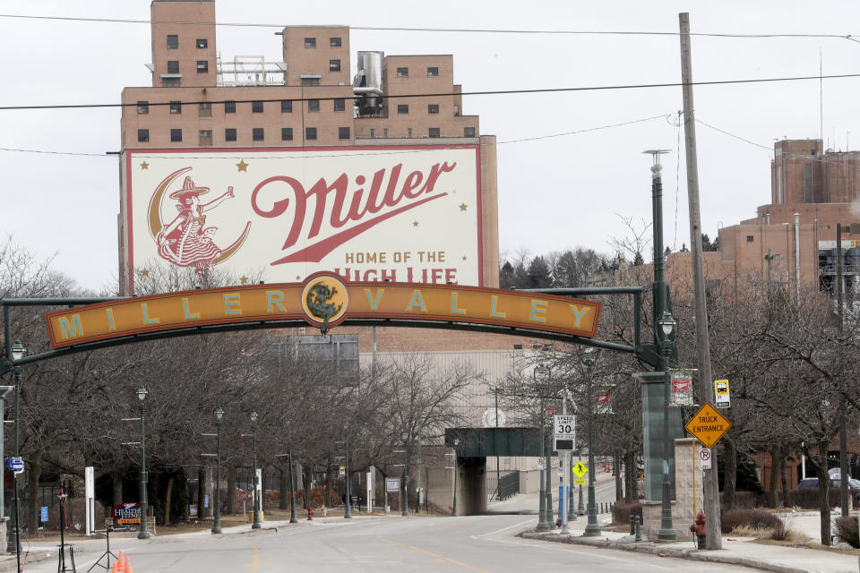 An employee killed five people, as well as himself, in a shooting at the Molson Coors facility in Milwaukee late last month. Employees have since confirmed that someone placed a noose several years ago on the gunman's locker. (Photo: ASSOCIATED PRESS)