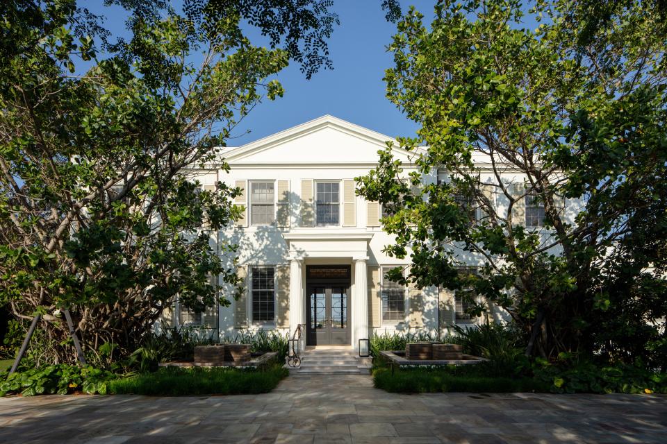 Designed by architect Richard Sammons Fairfax, Sammons & Partners, a Palm Beach house with English Regency and Caribbean influences at 726 Hi Mount Road has been recognized with the 2024 Elizabeth L. and John H. Schuler Award, which honors excellence in new architecture.