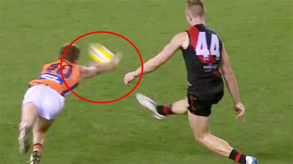 The ball appeared to be touched. Image: Channel 7