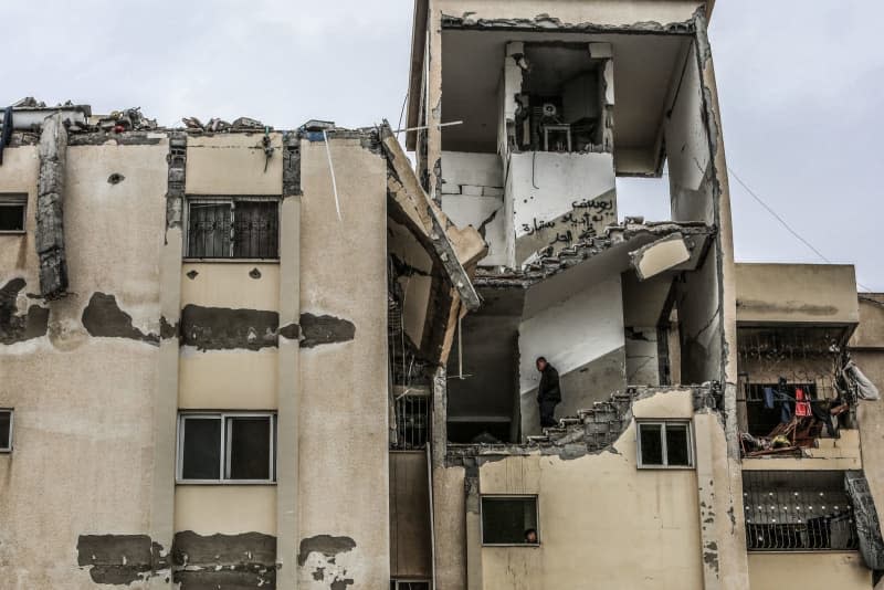 A general view of destruction on the house belonging to the Al-Hashash family following an Israeli air attack. Abed Rahim Khatib/dpa