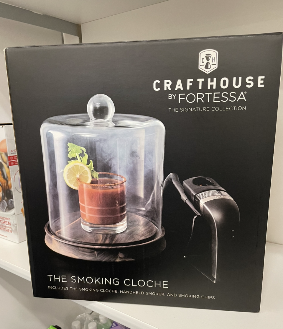 Crafthouse cocktail smoking kit.