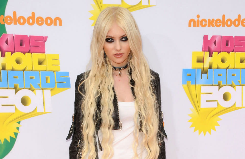 Taylor Momsen is learning to tone down her eye makeup credit:Bang Showbiz