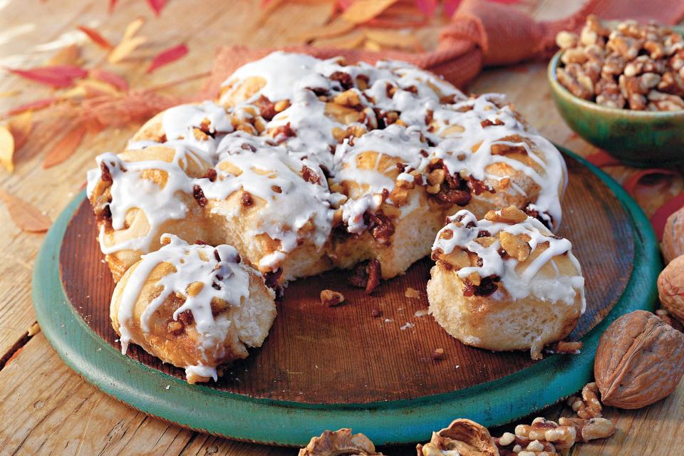 Dried Cherry-Walnut Sweet Rolls