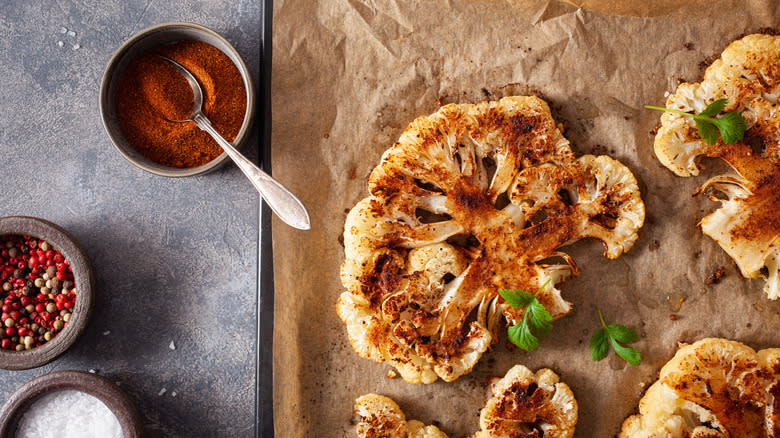 roasted cauliflower with spices and herbs