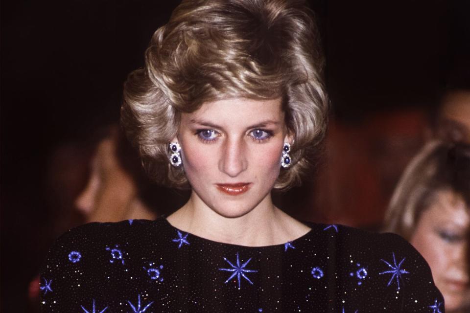 <p>Pool DE KEERLE/SOLA/Gamma-Rapho via Getty Images</p> Princess Diana in April 1985 wearing record-setting dress