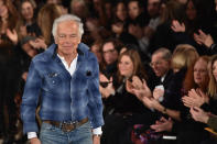 <p>Ralph Lauren imprenditore e stilista – Oggi il suo nome è simbolo di moda e stile, le sue cravatte eccentriche e il marchio Polo sono noti a tutti. Ma prima di diventare miliardario Ralph Lauren faceva il commesso da Brooks Brothers. </p>