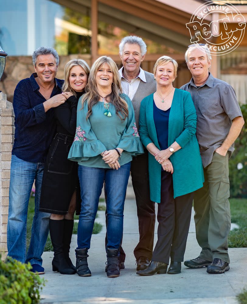 Brady Bunch's Barry Williams Teaches Sunshine Day Dance