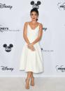 <p>Sarah Hyland channelled Old Hollywood in a Marilyn-worthy dress finished with a lick of red lipstick on October 6. <em>[Photo: Getty]</em> </p>