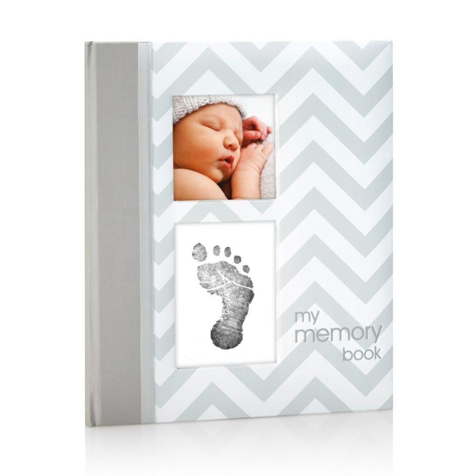 baby memory book, gifts for new moms