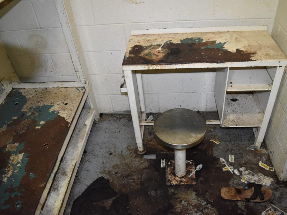 The Georgia jail cell where Lashawn Thompson was found dead.