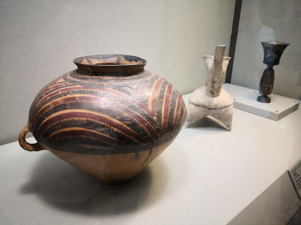 Pottery from 5000 BCE are displayed at Taipei’s National Palace Museum in Taiwan.