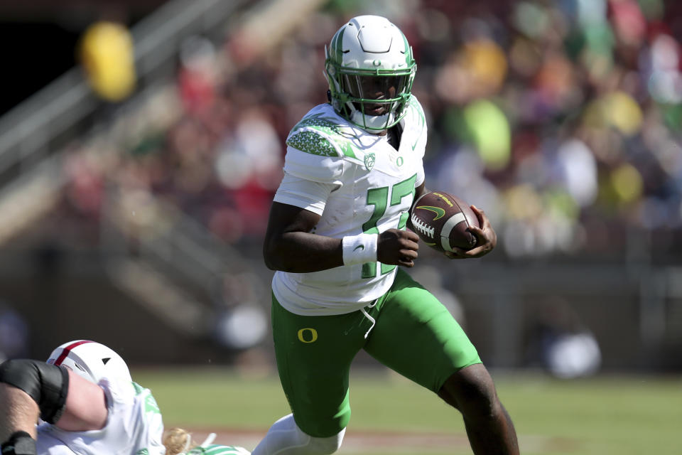 Oregons' Anthony Brown runs against Stanford during the first half of an NCAA college football game in Stanford, Calif., Saturday, Oct. 2, 2021. (AP Photo/Jed Jacobsohn)