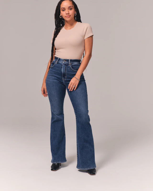 Mid Rise '90s Loose Flare Jeans with Washwell