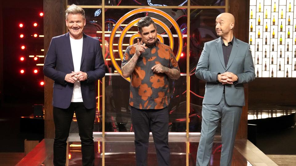 Host/judge Gordon Ramsay with judges Aarón Sánchez and Joe Bastianich in MasterChef Generations