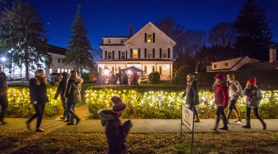 A past Centerville Christmas Stroll