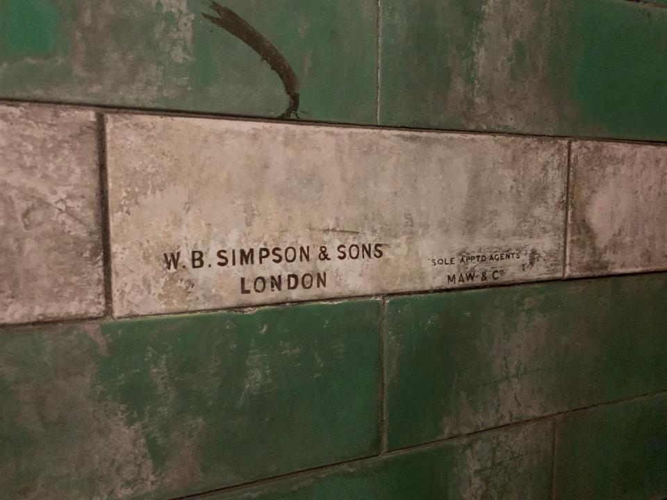 The original tiling at Piccadilly Circus station, London.