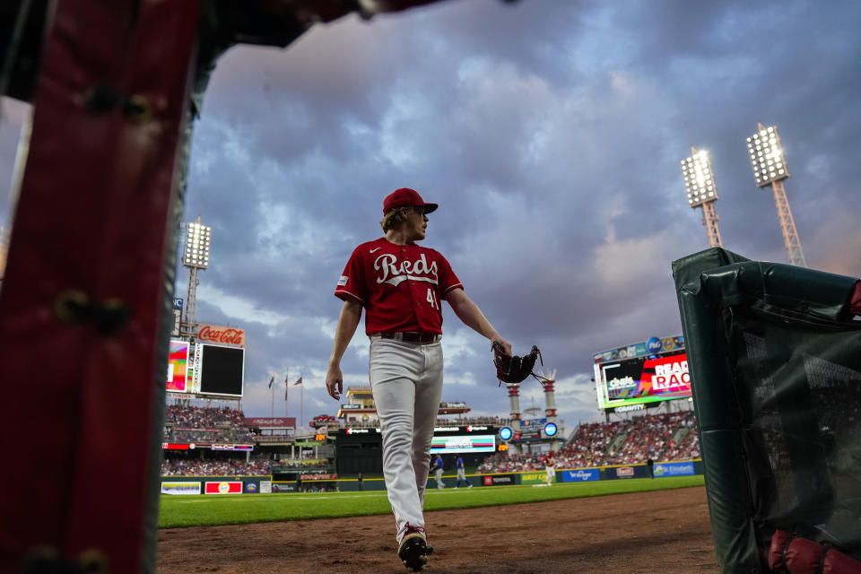 Cincinnati Reds starting pitcher Andrew Abbott walks back to the dugout after the top of the fifth inning of the team's baseball game Chicago Cubs, Saturday, Sept. 2, 2023, in Cincinnati. (AP Photo/Joshua A. Bickel)