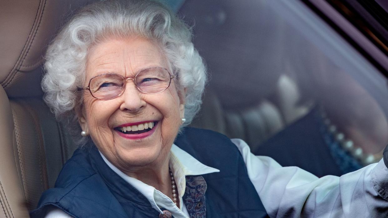  Queen Elizabeth II range rover. 