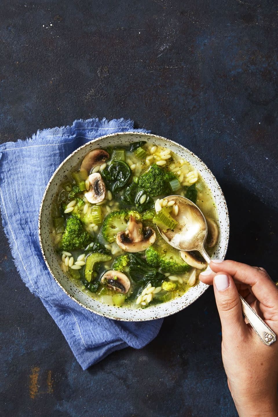 Supergreen Mushroom & Orzo Soup