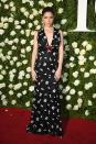 <p>The actress is pitch perfect — sorry, guys, but ’tis true — in this flowery number. (Photo: Getty Images) </p>