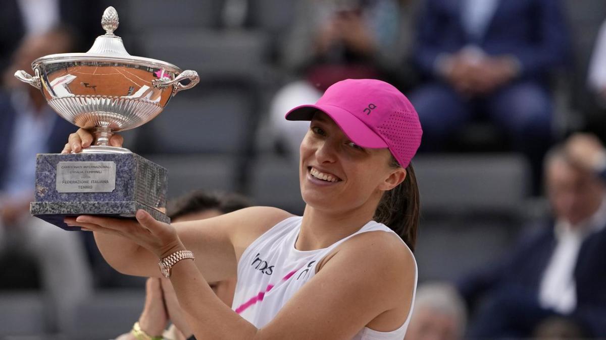 Swiatek batte Sabalenka e alza il titolo dell'Open d'Italia