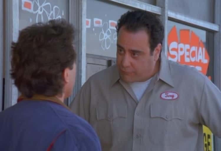 Jerry's car mechanic Tony was played by none other than Everybody Loves Raymond star Brad Garrett. It was one of his first acting gigs, and helped the actor make a name for himself as a TV star. 