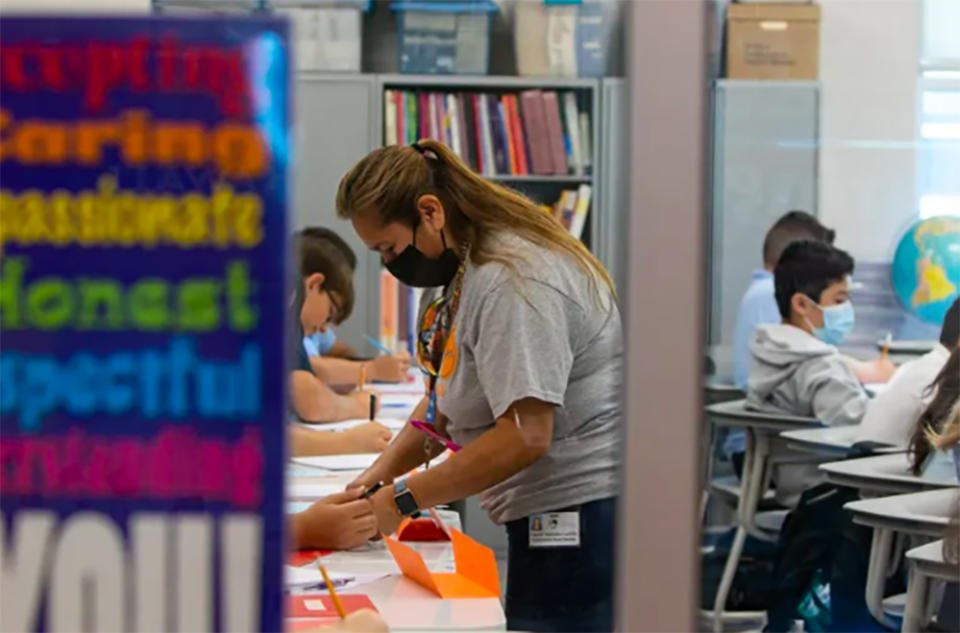 El Paso Independent School District’s headquarters on Stanton Street. (Corrie Boudreaux/El Paso Matters)