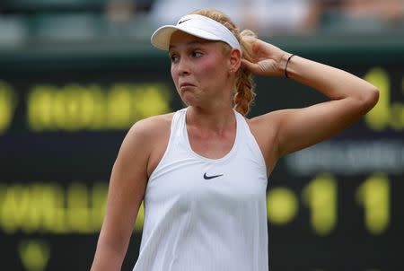 Britain Tennis - Wimbledon - All England Lawn Tennis & Croquet Club, Wimbledon, England - 27/6/16 Croatia's Donna Vekic reacts during her match against USA's Venus Williams REUTERS/Andrew Couldridge