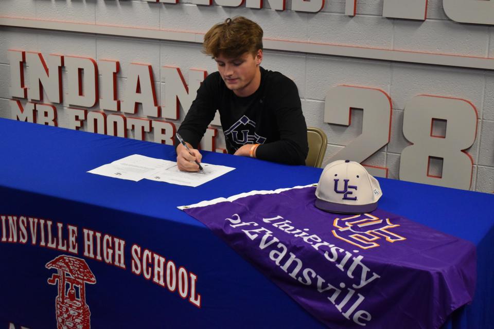 Martinsville senior Andrew Payton signs his national letter of intent Monday, Nov. 16, 2021 to join the University of Evansville next year.