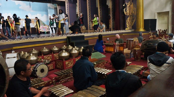 Gamelan ensemble: Wayang Orang Bharata shows always accompanied by a full traditional gamelan ensemble. (