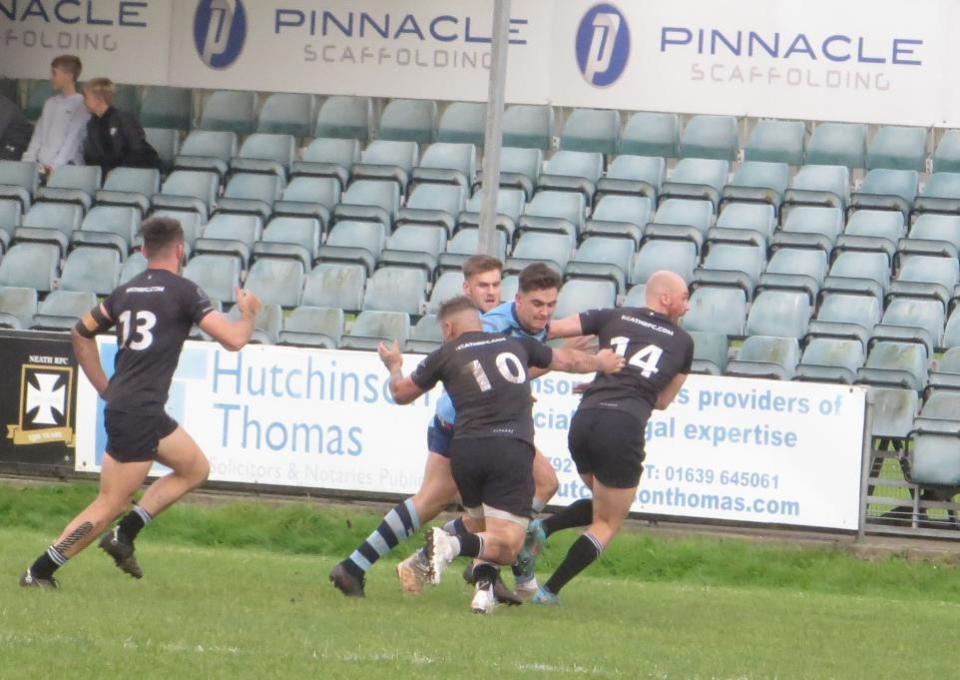 Western Telegraph: Narberth backs try to get though Neath defence