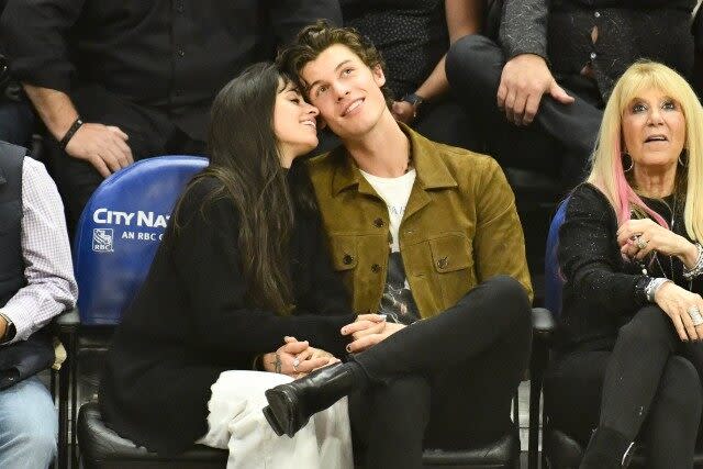 The loved-up couple hit up the L.A. Clippers game against the Toronto Raptors at the Staples Center on Monday night.