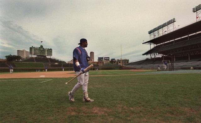 Sammy Sosa by Ron Vesely