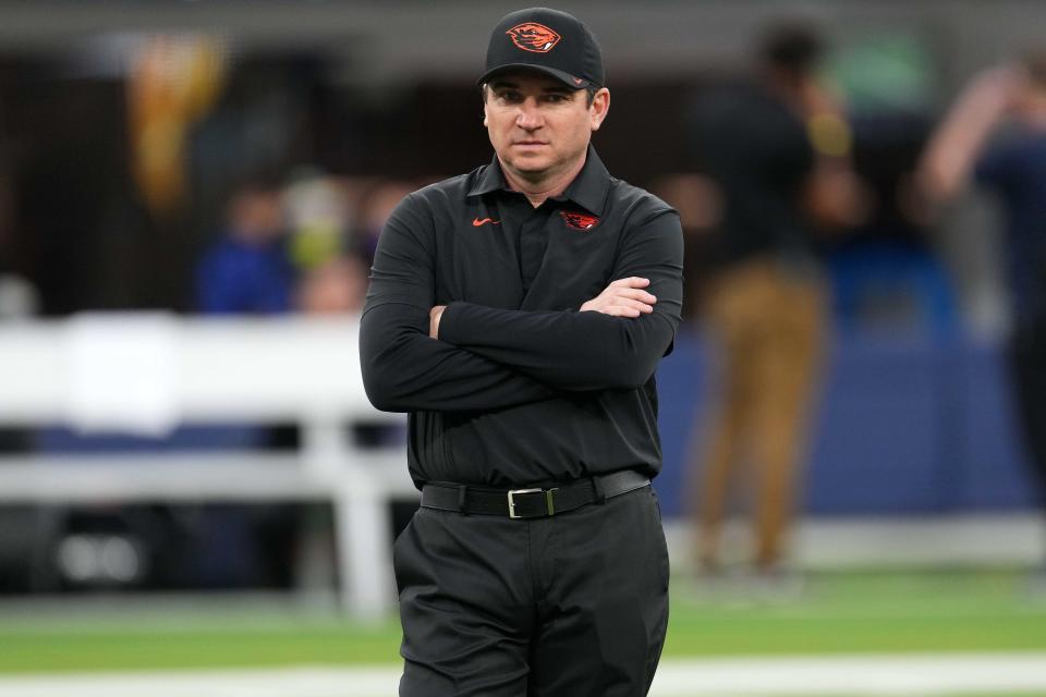 Oregon State Beavers head coach Jonathan Smith reacts in the first half of the 2021 LA Bowl against the Utah State Aggies at SoFi Stadium in December 2021 in Inglewood, California.
