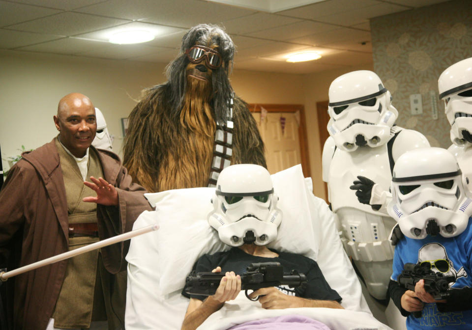 A 'Star Wars' fan at Rowans Hospice in Hampshire has been able to watch 'The Rise of Skywalker' several weeks early. (Credit: Rowans Hospice/PA Wire)